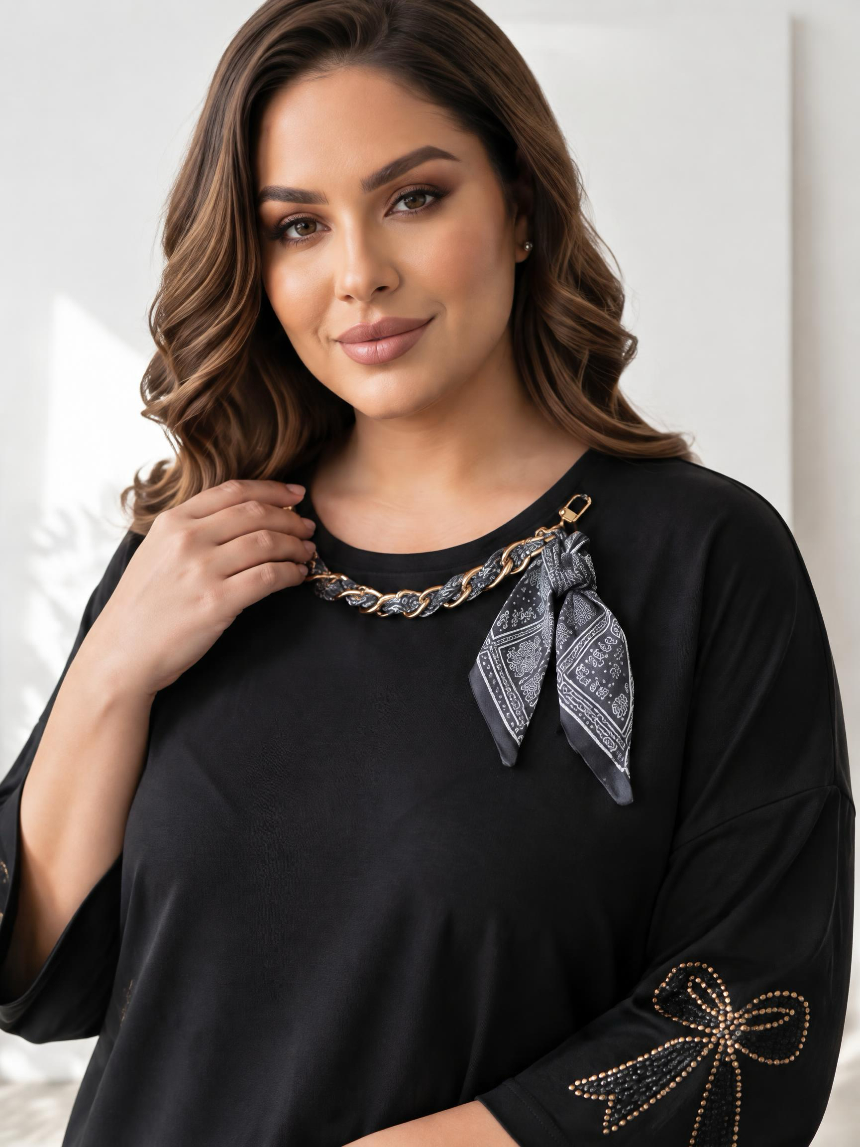 Стилна блуза в ефектно колие PLUS SIZE модел 