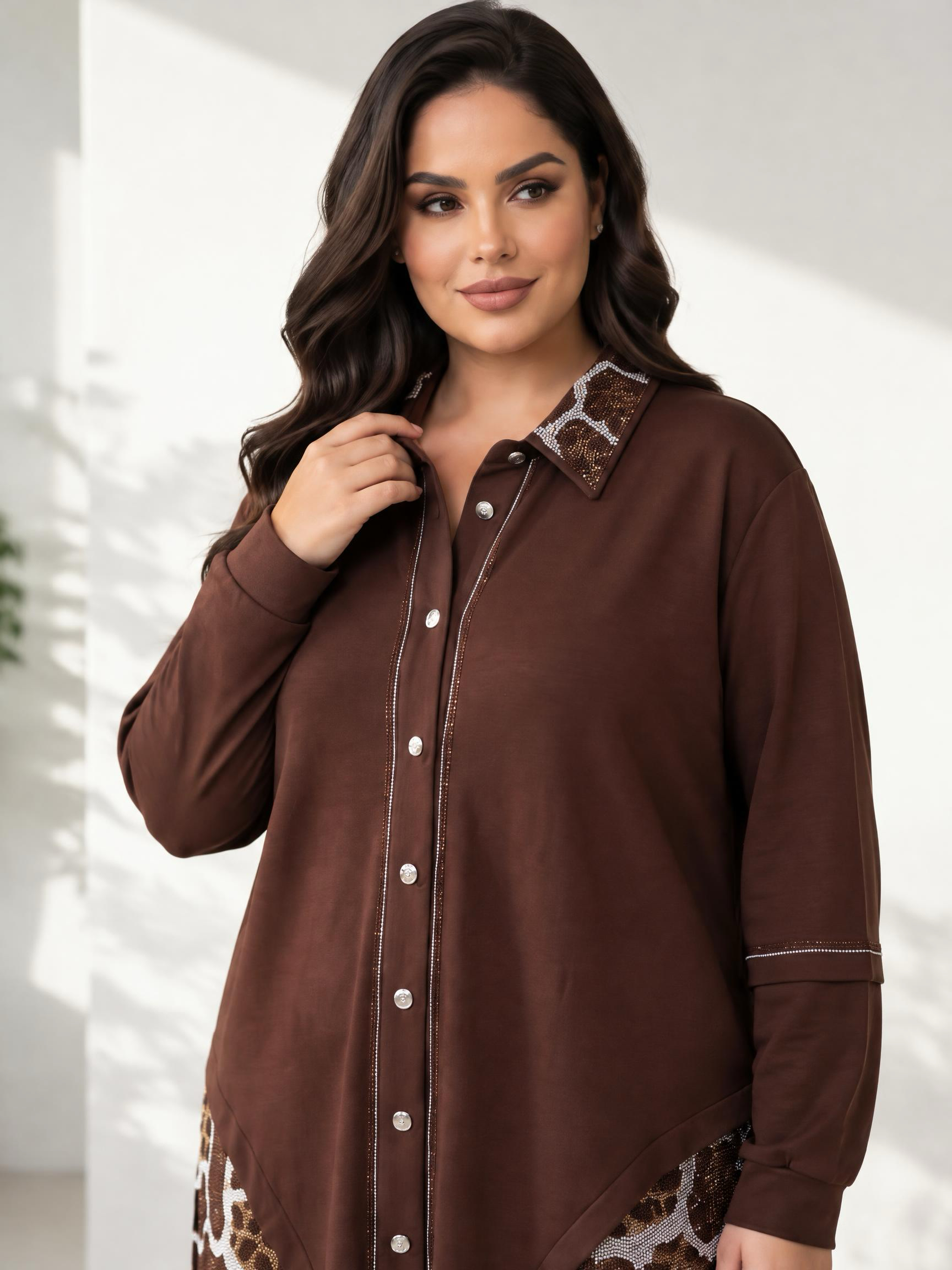 Стилна кафява риза с красив блясък PLUS SIZE модел